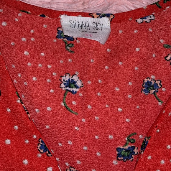 Bright red summer romper - Picture 5 of 6